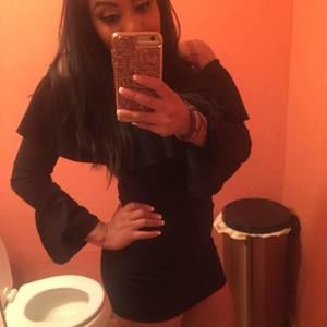 Meet your Posher, Adriana